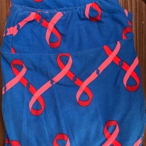 Breast cancer awareness leggings